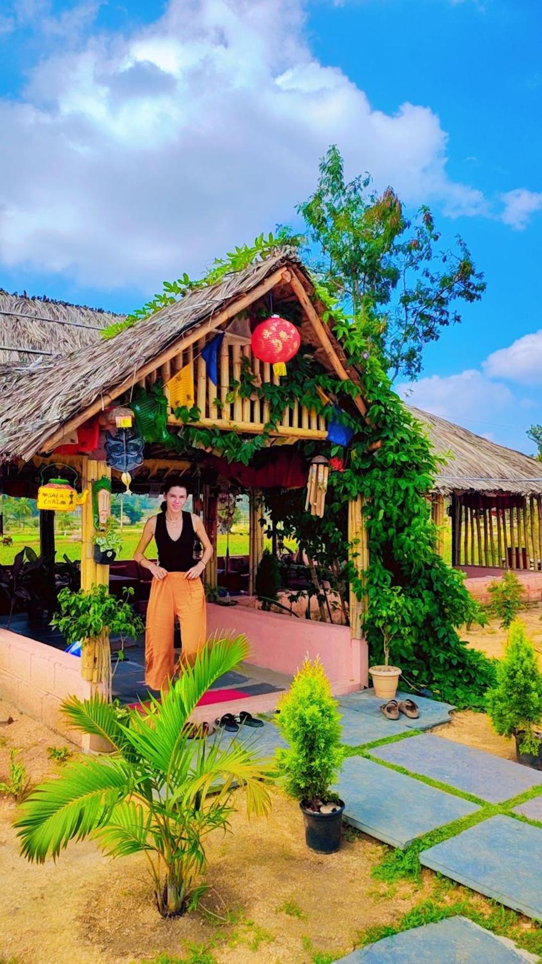 Om Shanti Om Home Stay & Cafe Hampi Zewnętrze zdjęcie