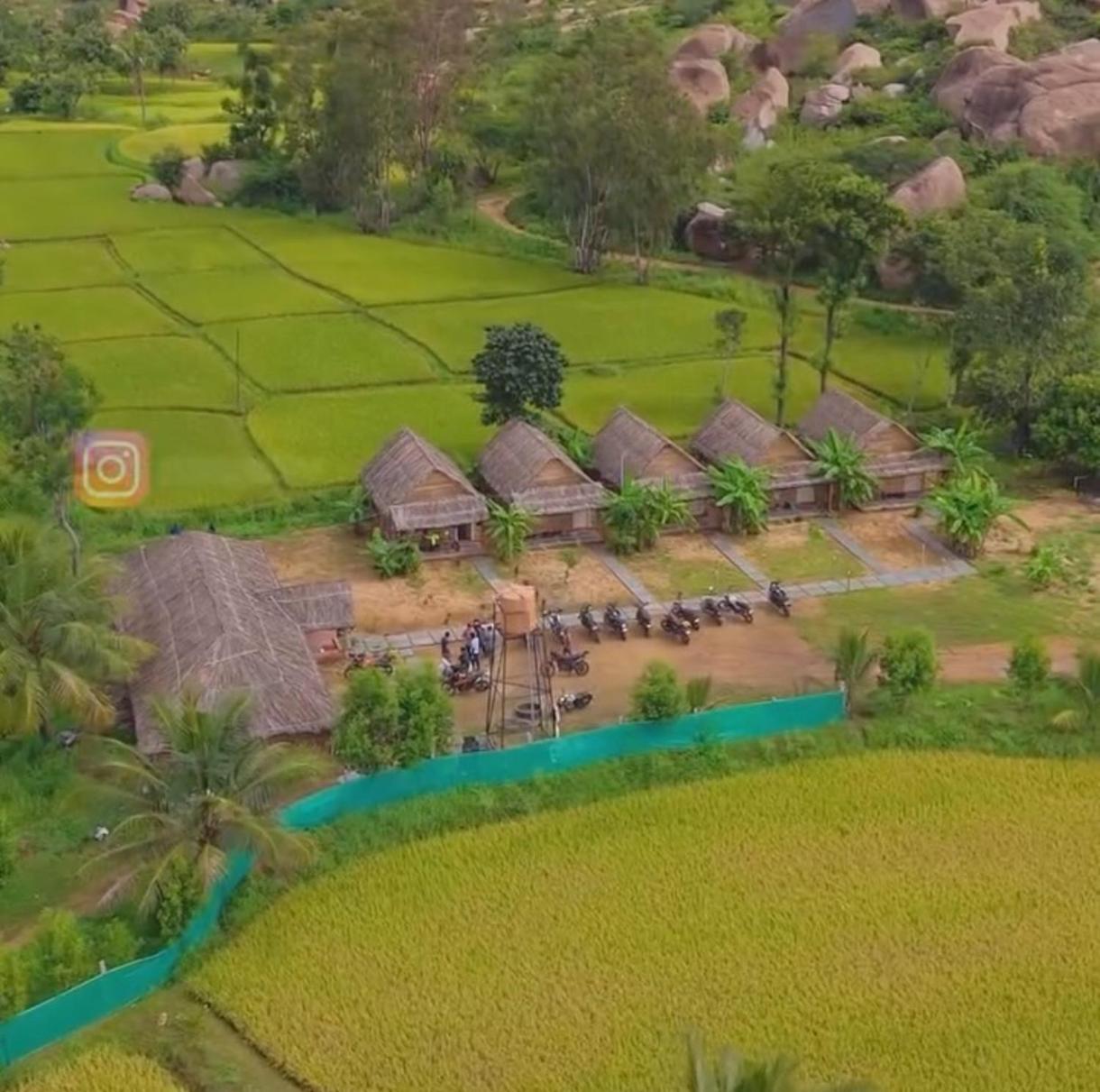 Om Shanti Om Home Stay & Cafe Hampi Zewnętrze zdjęcie